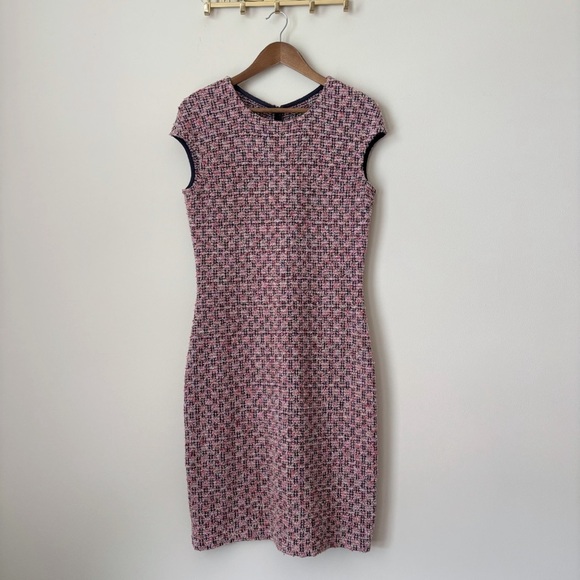St. John Collection Boucle Dress 6 Cap Sleeve Pink Black Tweed - Picture 1 of 7